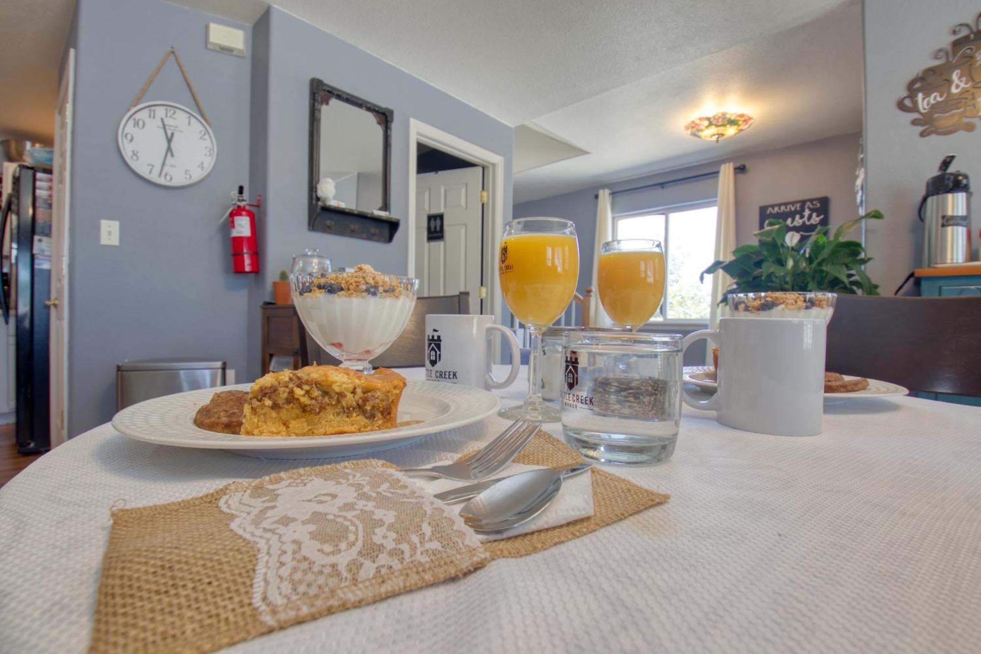 Castle Creek Manor Bed & Breakfast Grand Junction Bagian luar foto